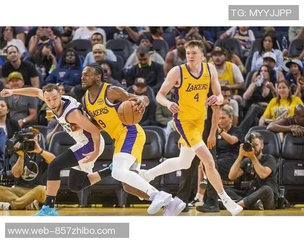 国王队与步行者队激战回顾2018年12月8日精彩瞬间与赛后分析